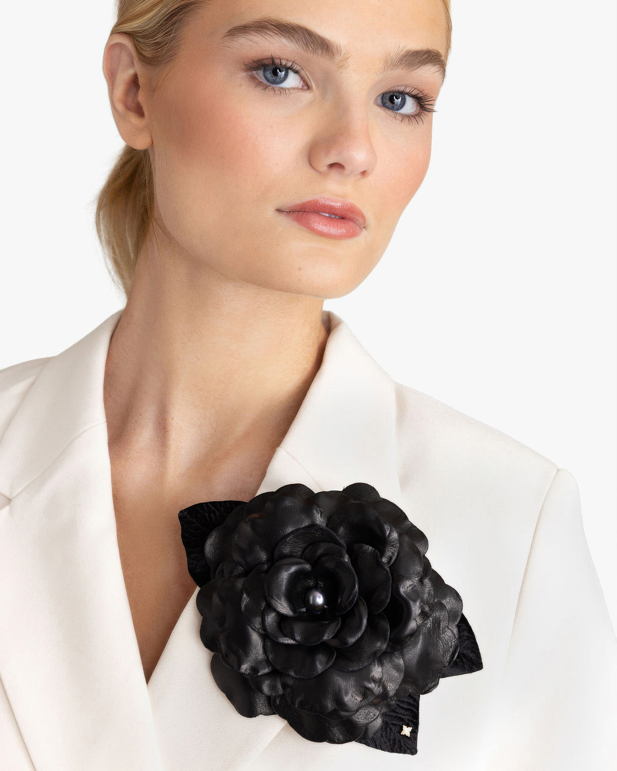 Large Black Gardenia