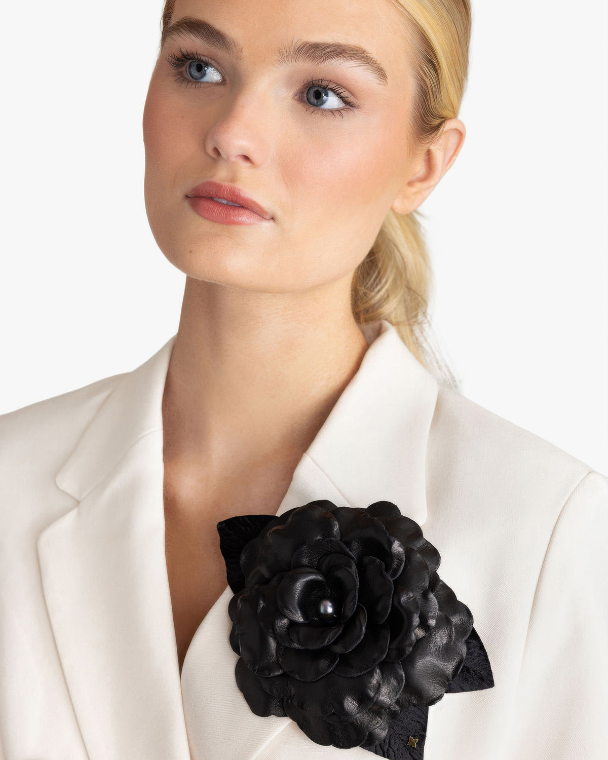 Large Black Gardenia