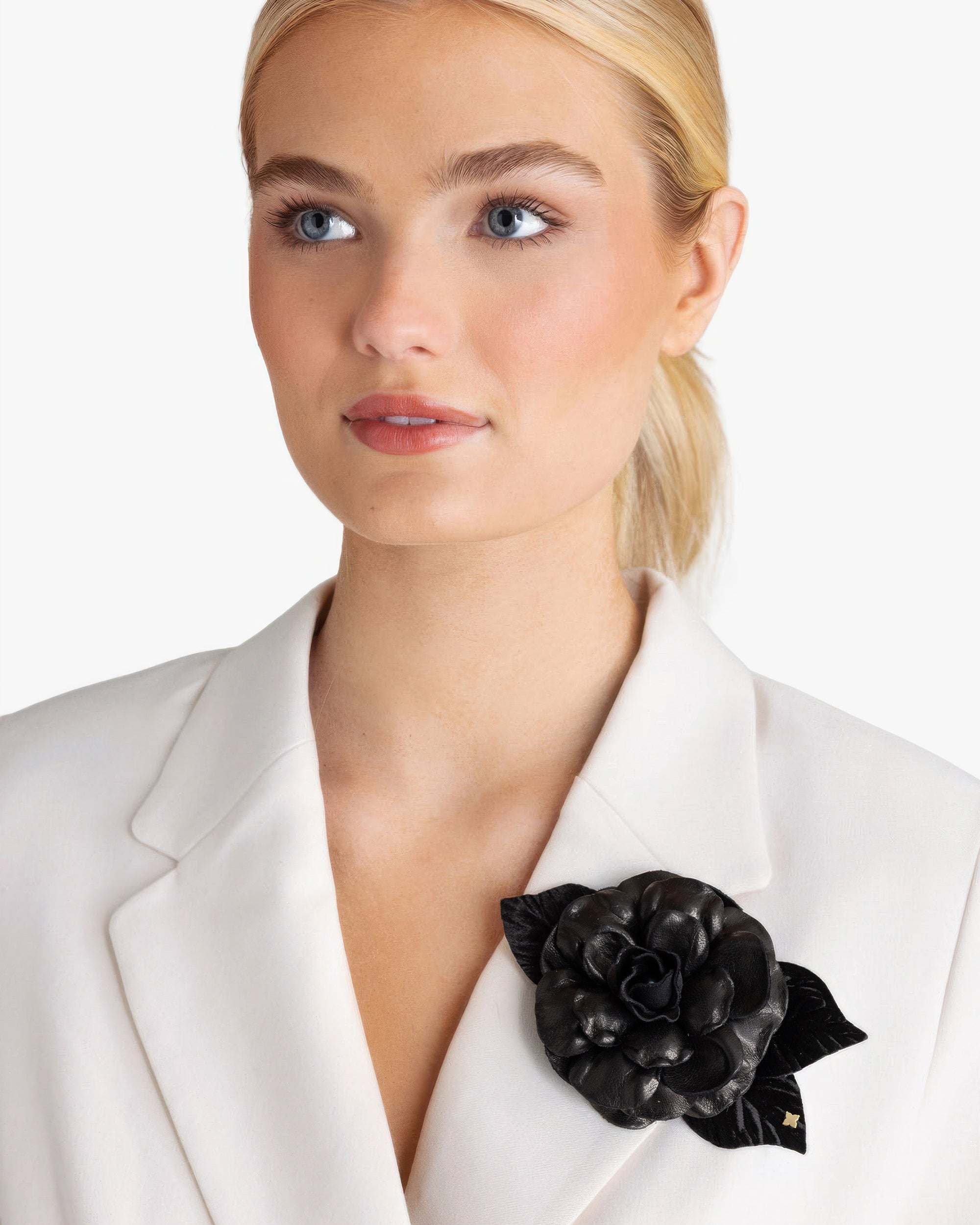 Small Black Gardenia